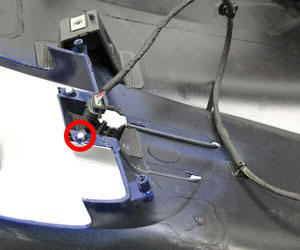 Spear - Fog Light - Lower - LH (Remove and Replace)