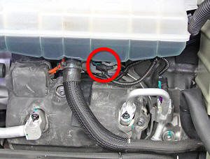 Reservoir Assembly - Coolant (Remove and Replace)