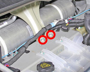 Reservoir - Air Suspension (Remove and Replace)