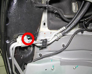 Pipes - High/Low Pressure - Charge Port to Rocker (Remove and Replace)