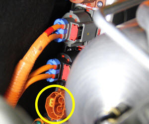 Mounting - Air Conditioning Compressor (Remove and Replace)